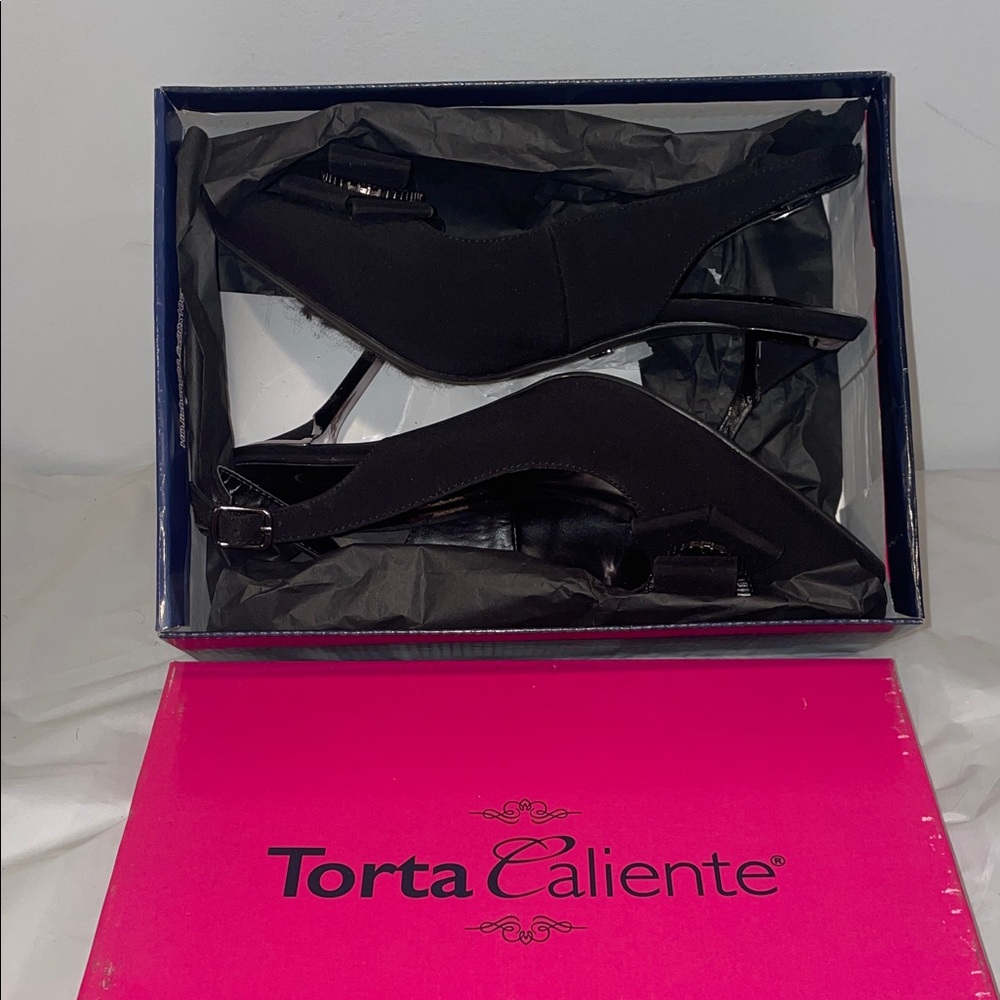 Torta Caliente Black Heels for Women